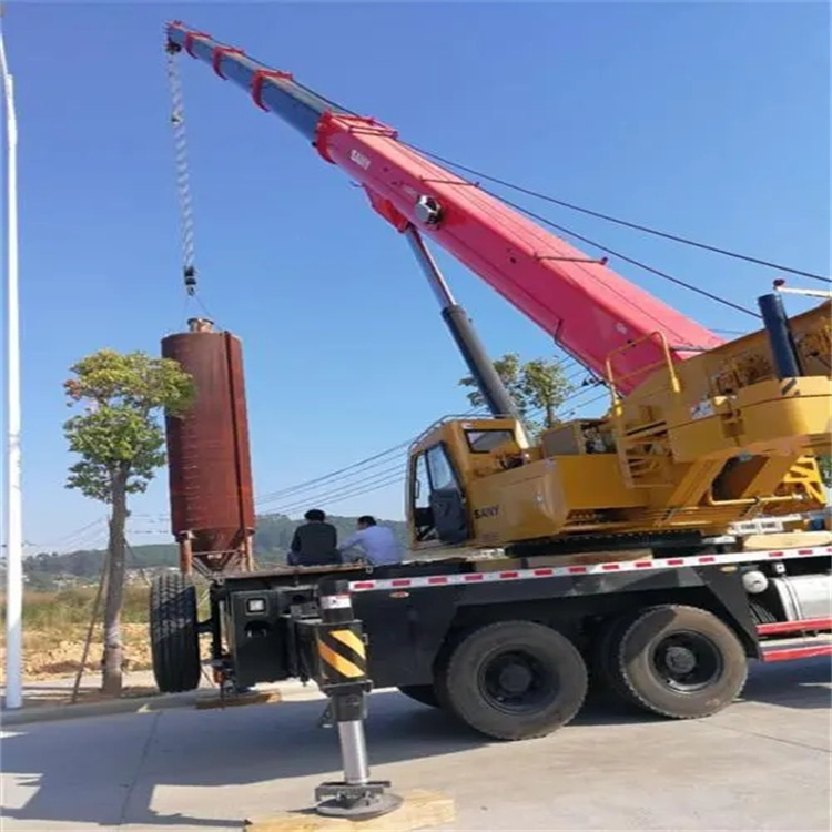 江南80吨吊车出租多少钱