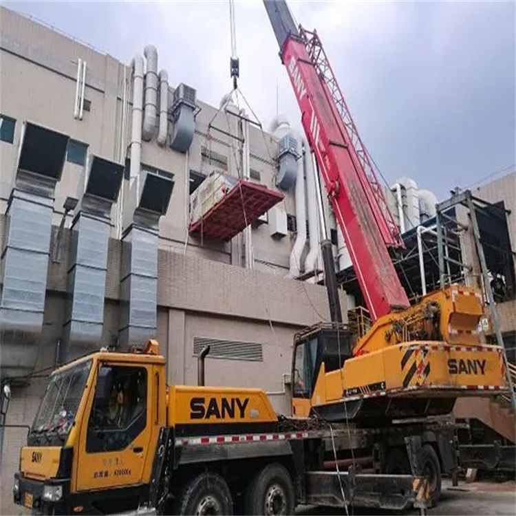 江南一百吨吊车吊臂多长